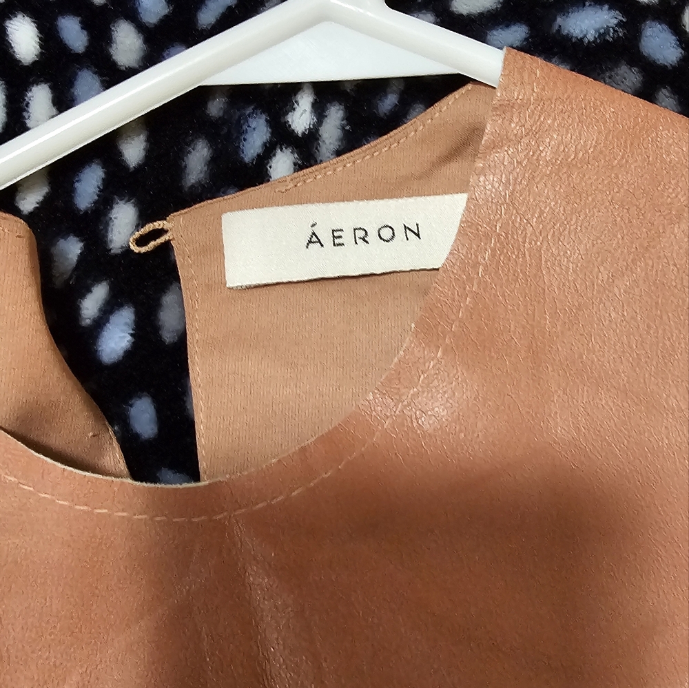 Aeron light pink sleeveless top